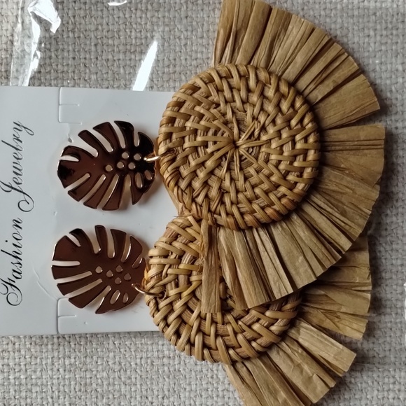 Women Rattan Earrings Big Lightweight Geometric Straw New - Picture 4 of 7